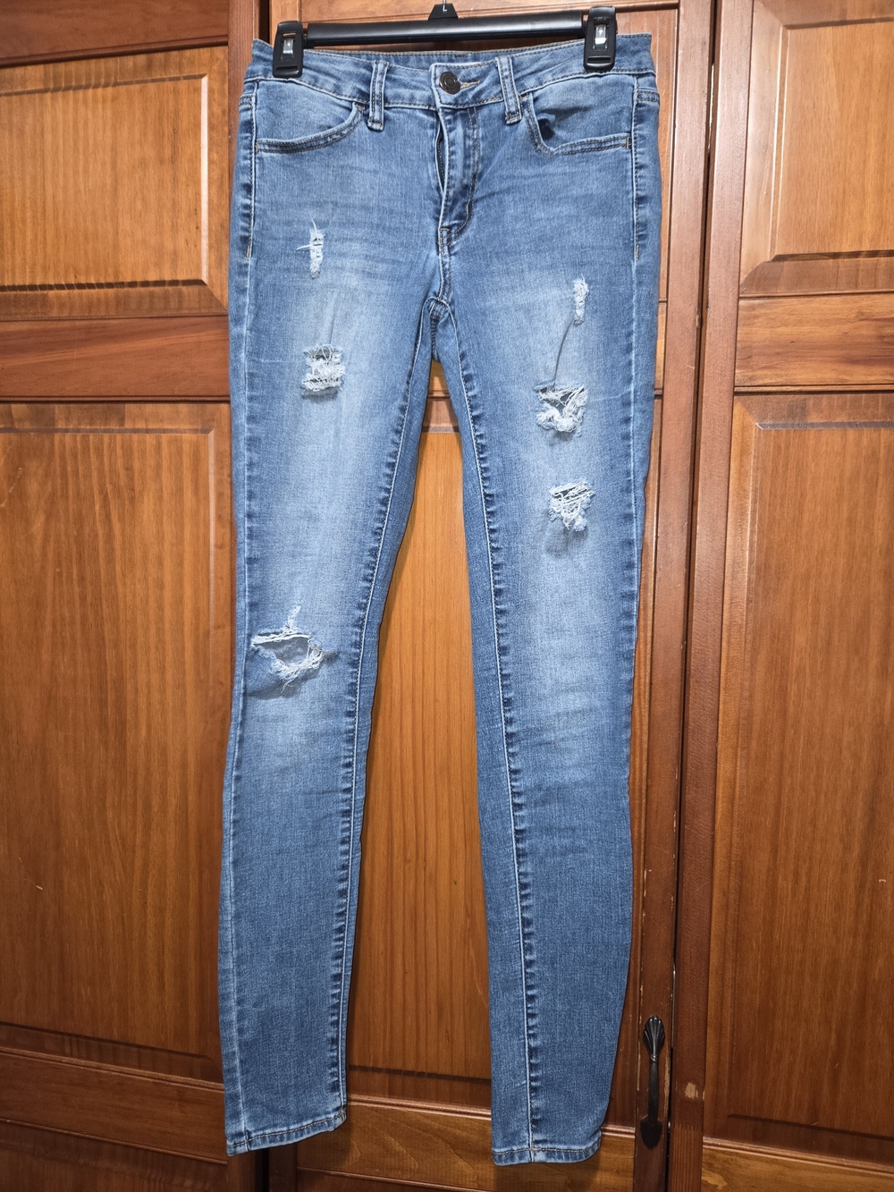 Junior’s Distressed Skinny Jeans - Light Blue